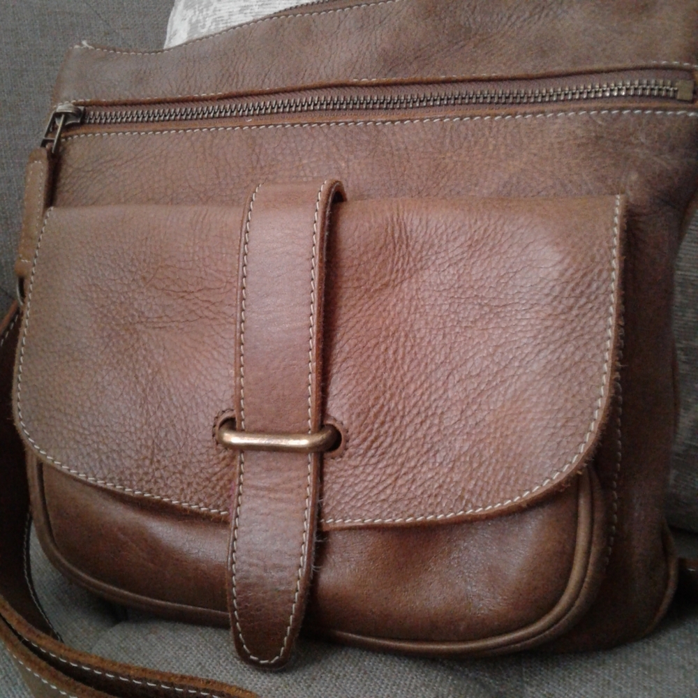 Roots Iconic Tribe Leather Side Saddle Crossbody Bag